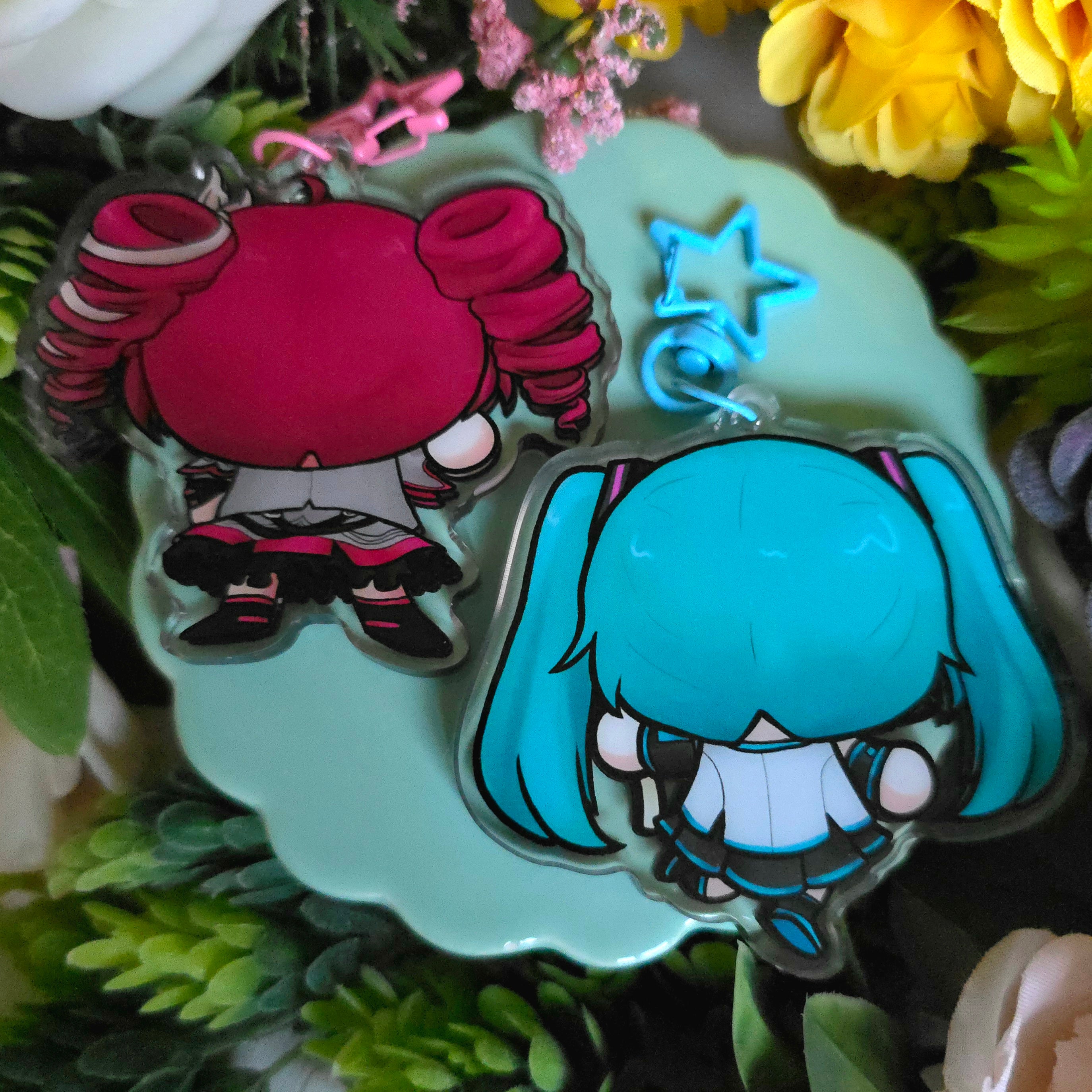 Hatsune Miku and Kasane Teto 3" Googly Eye Shaker Keychains